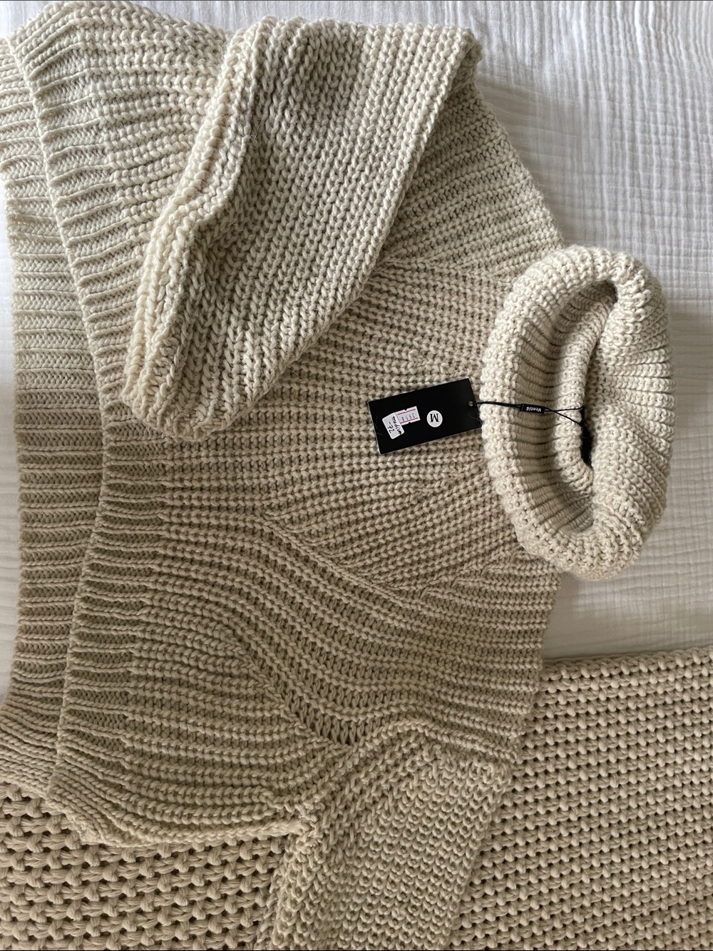Chunky Turtleneck Sweater in Cream - Relaxed Rib Knit